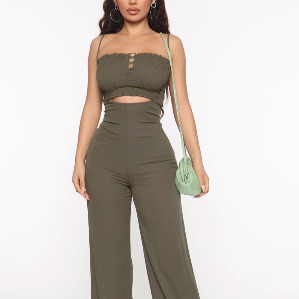 Fashionnova Mocha Waves are calling set. - Picture 2 of 12